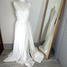 Romantic Boho Wedding Dress US Size 8 with Lace Inset V-Neck Train