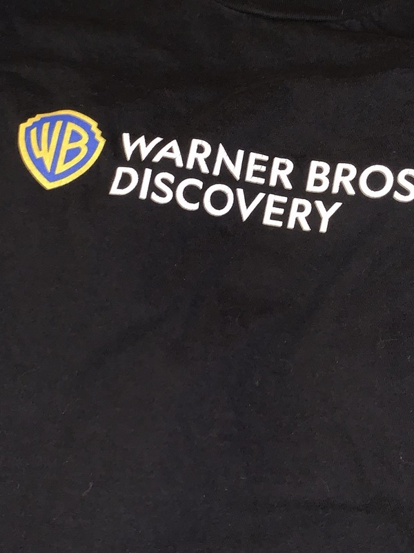 RARE Warner Brothers Discovery Media TV Movie Company Long Sleeve T-Shirt LARGE