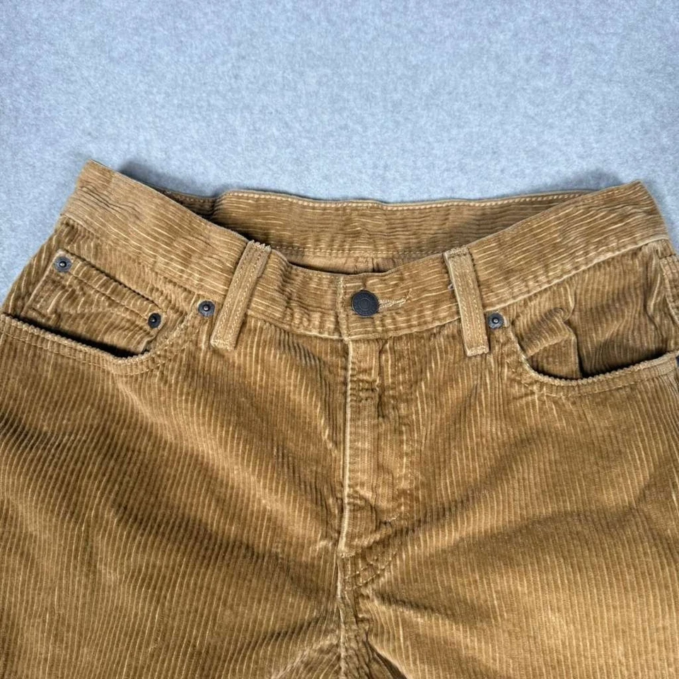 Calça de veludo feminina Levi's 29x30 marrom - Imagem 2 de 4