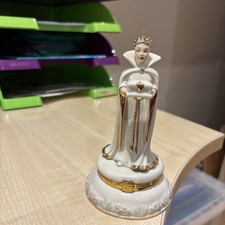 lenox disney showcase the wicked queen treasure box