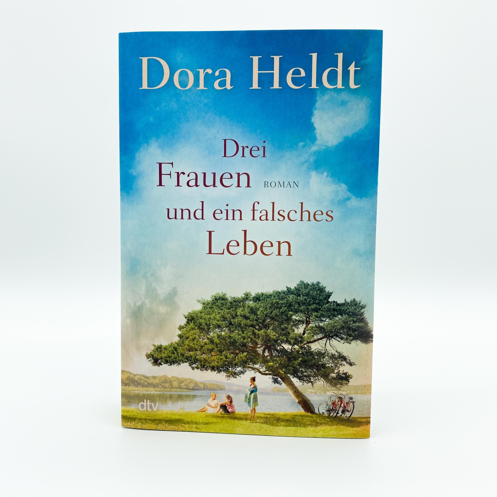 Thumbnail - Drei Frauen Und Ein Falsches Leben | Dora Heldt | Taschenbuch | 512 S.