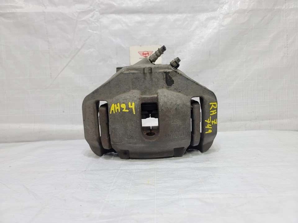 2007-2013 BMW 335i Front Right Passenger Side Brake Caliper OEM 34-11-6-773-202 - Image 2 of 4