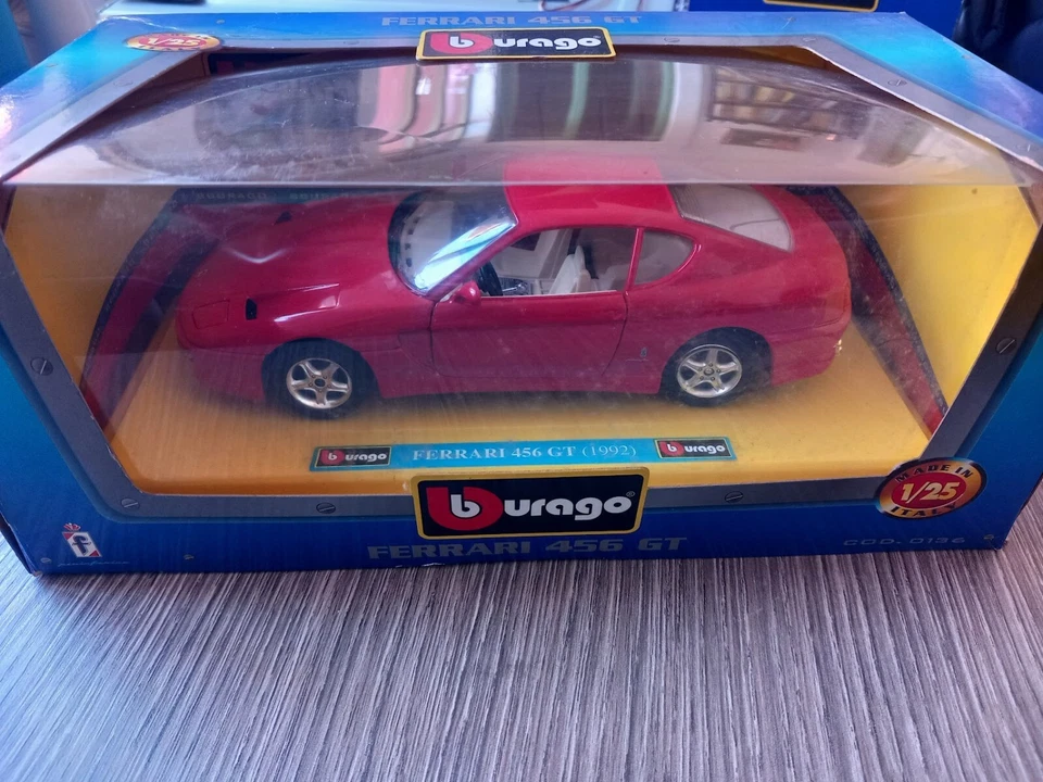BBURAGO BURAGO FERRARI 456 GT 1992 COD. 0136 SCALA 1:25 MADE IN ITALY 1998 ROSSA - Immagine 2 di 4