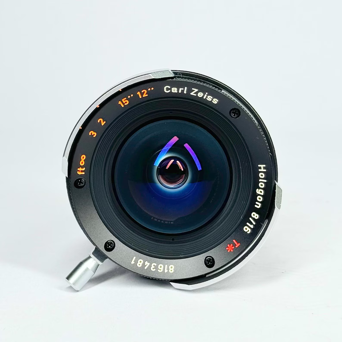 Zeiss Hologon 16mm f/8 Super-Wide angle lens for CONTAX G G2 Zeiss Hologon 16mm f/8 Super-Wide angle lens for CONTAX G G2