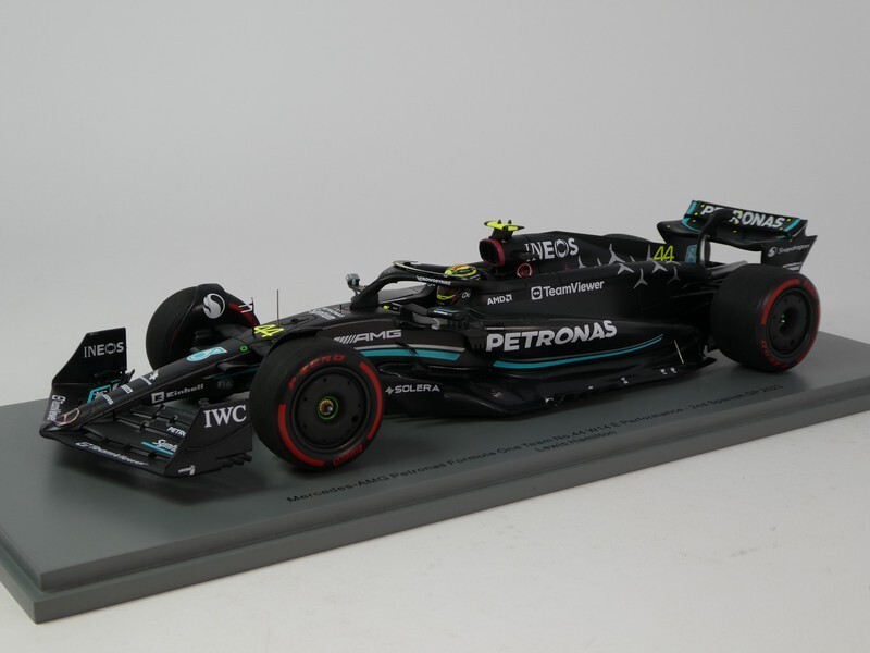 スポーツ選手 L.Hamilton 2023 Mercedes AMG Used Nomex スポーツ選手 L.Hamilton 2023 Mercedes AMG Used Nomex