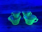 (4) VINTAGE ANCHOR HOCKING GREEN DEPRESSION URANIUM GLASS TEA COFFEE CUPS CIRCLE