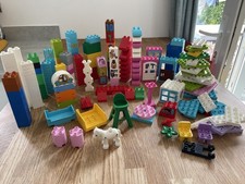 Duplo Lego Bundle 1.8 kg pieces & Base Plates pink pastel colours D4