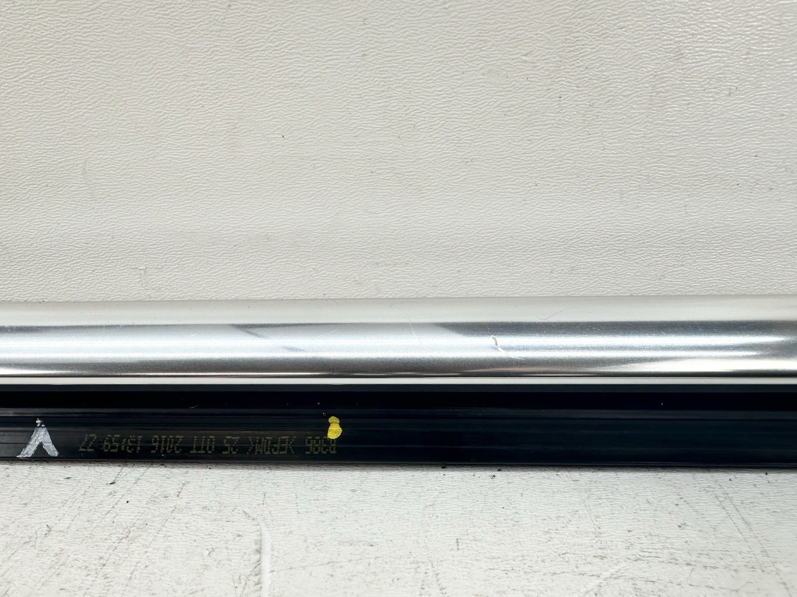 2014-2020 MASERATI GHIBLI Q4 FRONT LEFT SIDE DOOR WINDOW BELT MOLDING OEM CHROME