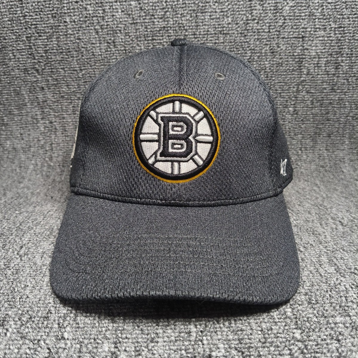 '47 Brand Boston Bruins Gray Strapback Cap NHL Side Logo Hat