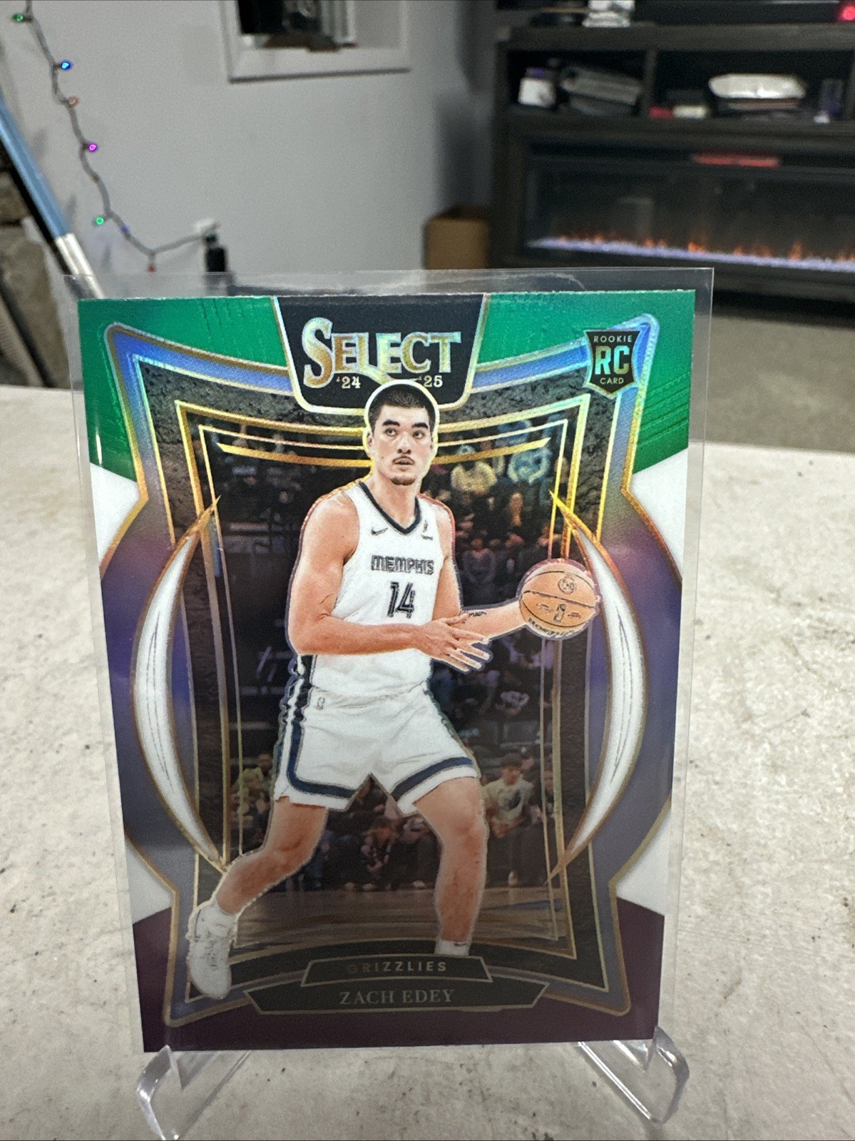 2024-25 Panini Select - Concourse Zach Edey #98 Green White Purple Prizm (RC)