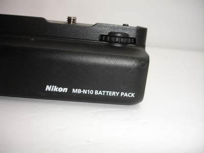 Nikon MB-N10 バッテリーパック Amazon.com : Nikon MB-N10 Multi-Battery Power Pack : Electronics