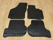 Car Mats for VW Golf MK5 R32 2004-09 Tailored Fit RUBBER Car Mat Set in Black