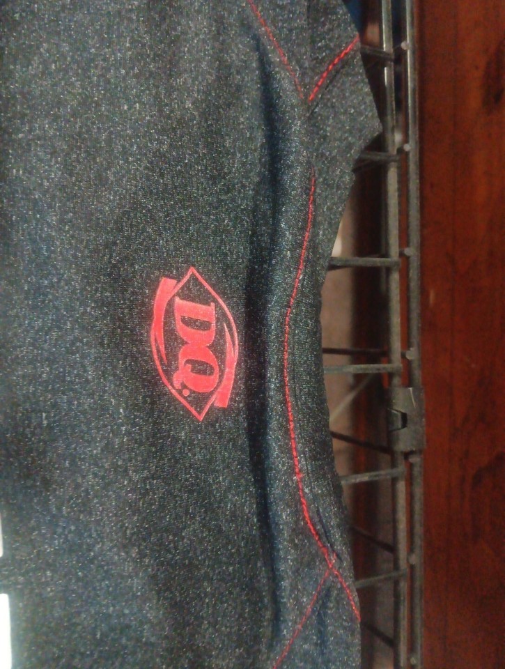 Dairy queen dq red ribbon tshirt size m i flip for fans black red