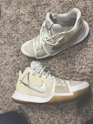 Nike Kyrie 3 White Beige Low Top Basketball Sneakers Gum Sole Lace Up Men