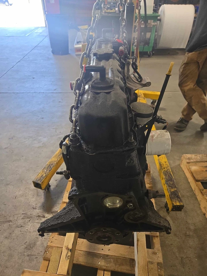 Conjunto de motor Jeep TJ Wrangler OEM 4,0 L 82 k millas 2005 2006 44633 Foto 3 de 4