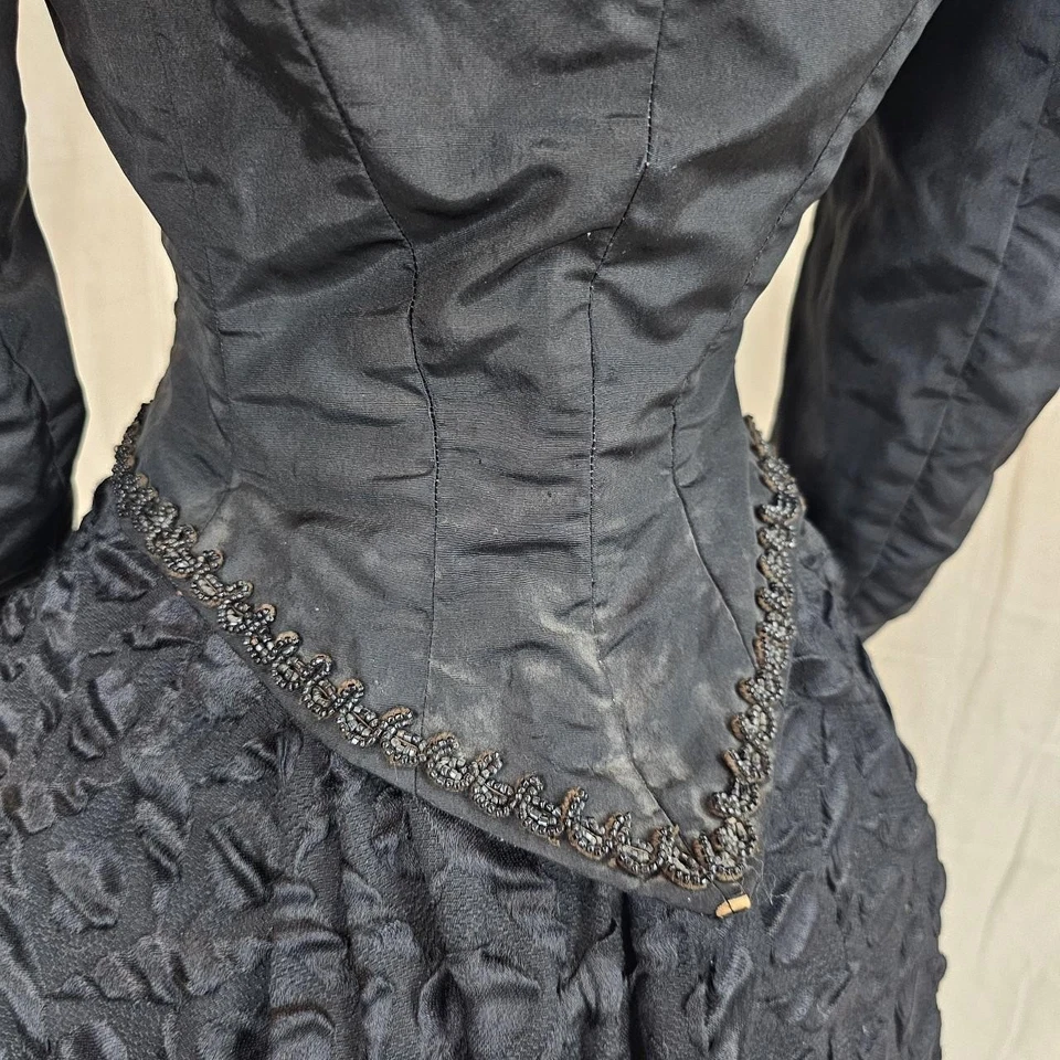 Black Victorian Antique Mutton Sleeve Top Blouse Bodice Gothic Beaded Details - Image 4 of 4