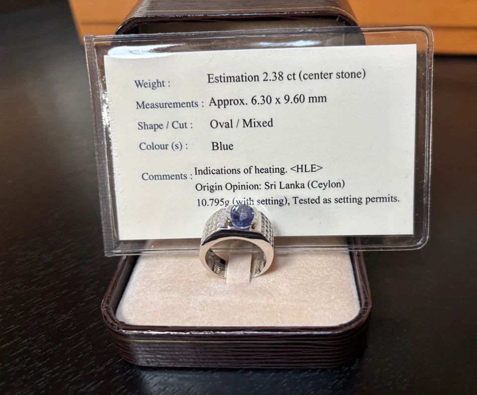 ¡Anillo de zafiro natural de oro blanco de 18k para hombre! Hermoso y certificado por IGL Foto 4 de 4