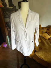 Small FIGS White Unisex Medical Lab Coat w/ Pockets, Classic Fit, 28" Blended