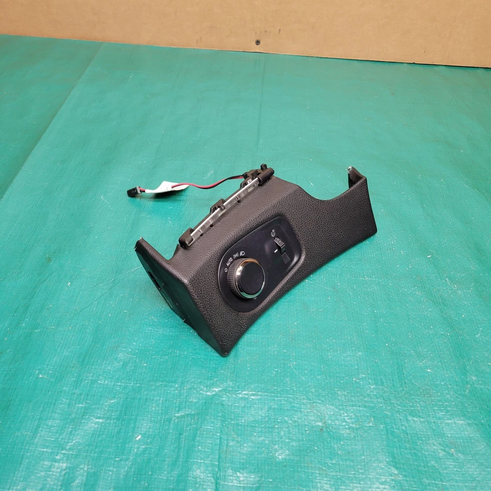 Interruptor de control de faros Cadillac SRX 2010-2016 OEM 22880770 Foto 2 de 4