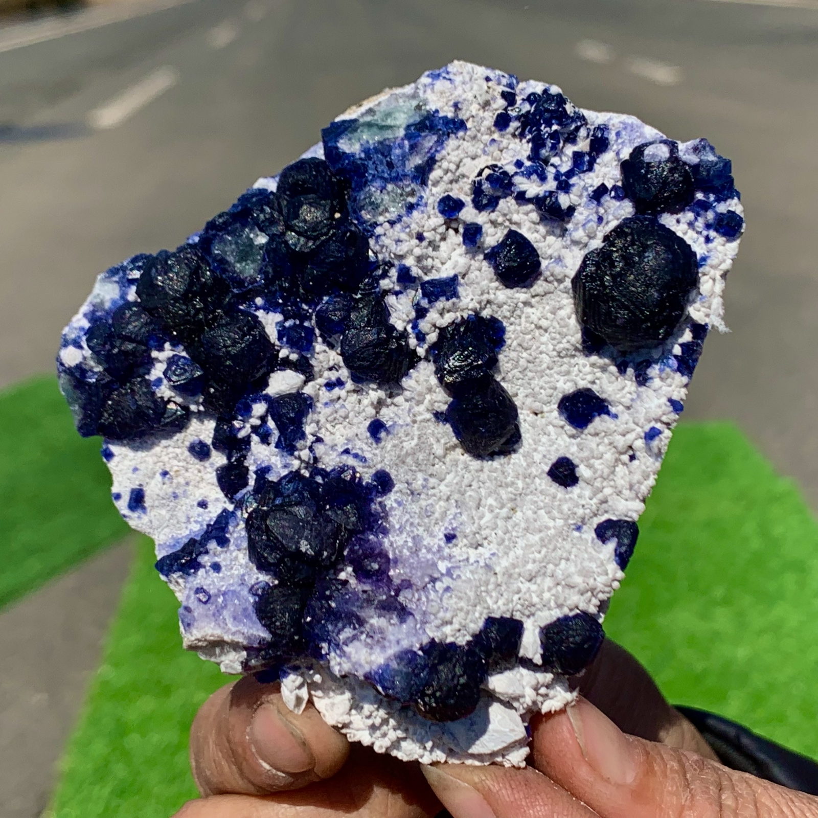 199G transparent blue cubic fluorite crystal mineral specimen from China