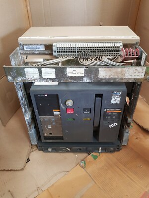 Merlin Gerin Masterpact M25 H1 Circuit Breaker 1000V 50/60Hz 2500Amp