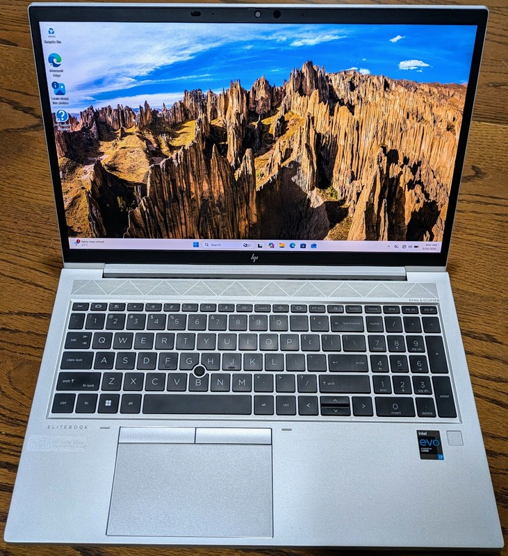 HP EliteBook 850 G8*i7-1165G7*16GB RAM*256GB SSD*WIN11*A2052