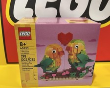 LEGO Valentine Lovebirds (40522) - Brand New,...