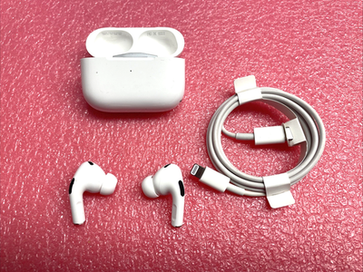 GENUINE APPLE AIRPODS PRO 2ND GEN W CHARGING CASE -MODEL A2618 | eBay