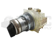 SCHNEIDER ELECTRIC 9001 KA-1 SQUARE D SELECTOR SWITCH W/ 9001 KA-3 CONTACT BLOCK