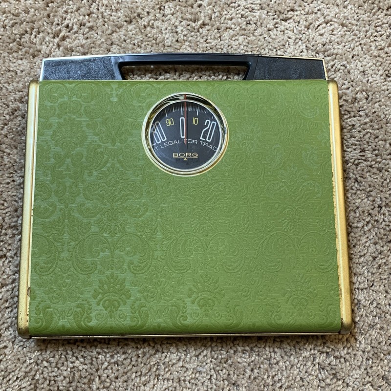 VTG MCM Borg Avocado Green Bathroom Scale Analog 300 lb Black Dial With Handle