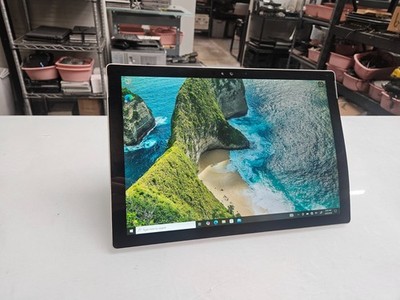 Microsoft Surface Pro 4 1724 I5- 6300U 2.40GHz 8 GB RAM 256 GB SSD Win 10 - READ
