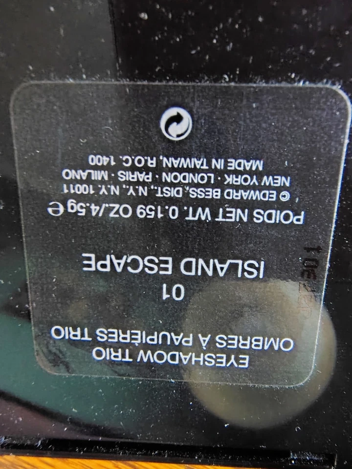 Edward Bess Eyeshadow Trio – Island Escape 01 – Unused in Velvet Pouch - Image 4 of 4