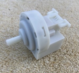 Original Bosch WAQ283S1/WAP24390 Waschmaschine Druckschalter 9000709431