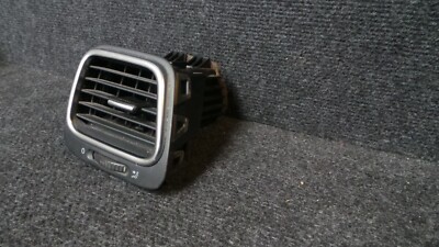 2L33A11 * VW Scirocco R 137 Lüftungsdüse vorne rechts VW 1Q0819704K 1Q0819710B