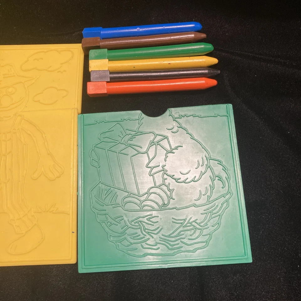 Vintage Muppets Sesame Street Rub & Color Plates and Color Holder - 1989 - Image 4 of 4