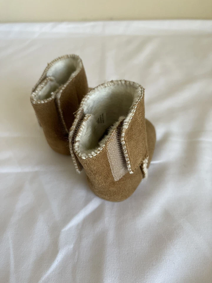 Botas interiores WonderKids bebé niña gamuza tostada piel sintética s 2 Foto 4 de 4