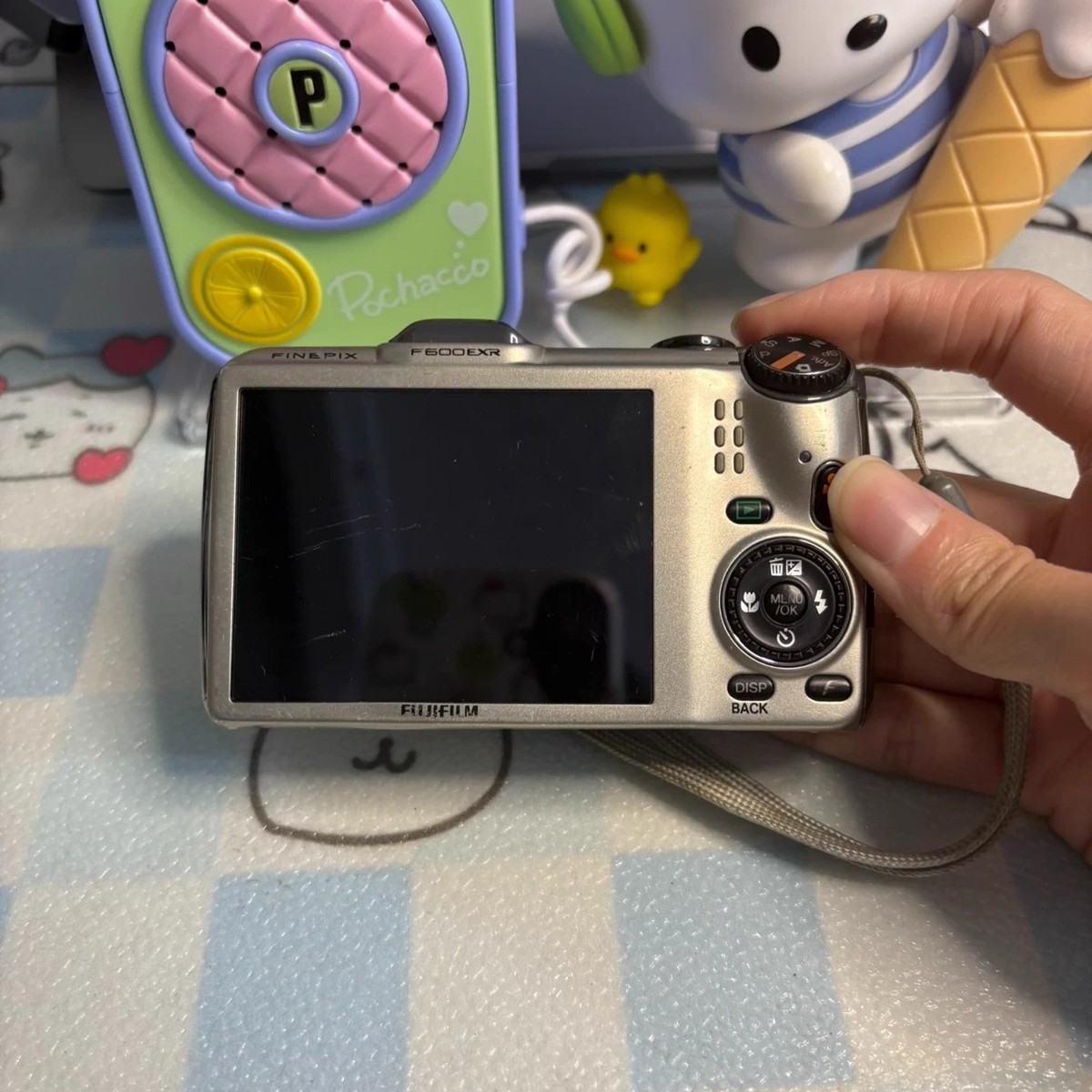 Fujifilm FinePix F600 EXR Digital Camera 16 MP 15x Optical Zoom