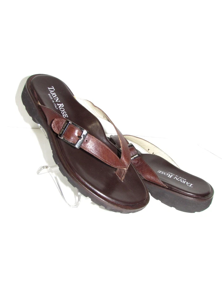Sandalias Chanclas TARYN ROSE Marrón Cuero Suave Talla 40.5 / 9 Foto 2 de 4