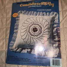 Creative Moments Candlewicking Pillow Kit  8264  13x13  Vintage 1983  New