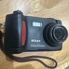 Nikon COOLPIX 800 Nikon COOLPIX