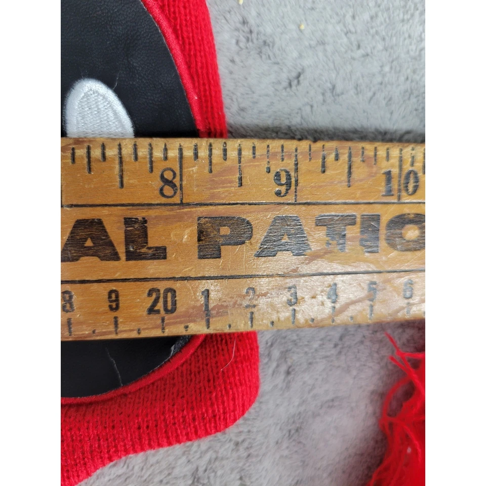 Marvel Deadpool Hooded Knit Beanie Hat Red Eye Winter Cap Foto 3 de 3