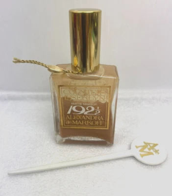 New ALEXANDRA DE MARKOFF Countess Isserlyn Matte Liquid Makeup 192 1/2 **AS-IS