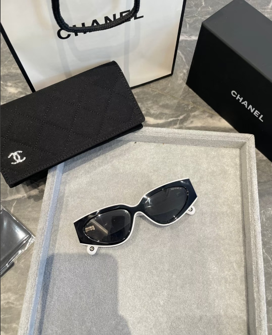 CHANEL 2025 Classic 6056 Black & White Cat Eye Sunglasses 100% Authentic