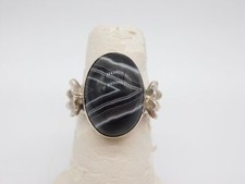 VINTAGE STERLING SILVER BANDED AGATE STONE FLOWER RING