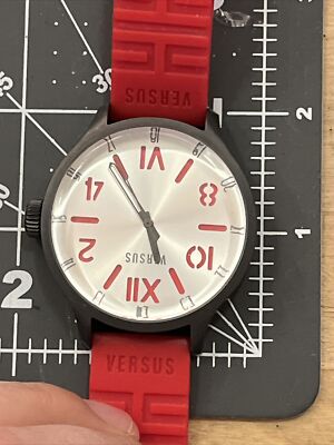 VERSUS レッド 時計 ケース付き Versus By Versace Watch Unisex City Red Rubber Stainless Case 44mm