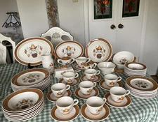 Poppytrail By METLOX California- PROVINCIAL FLOWER - 6Pieces - 8 Place Setting-