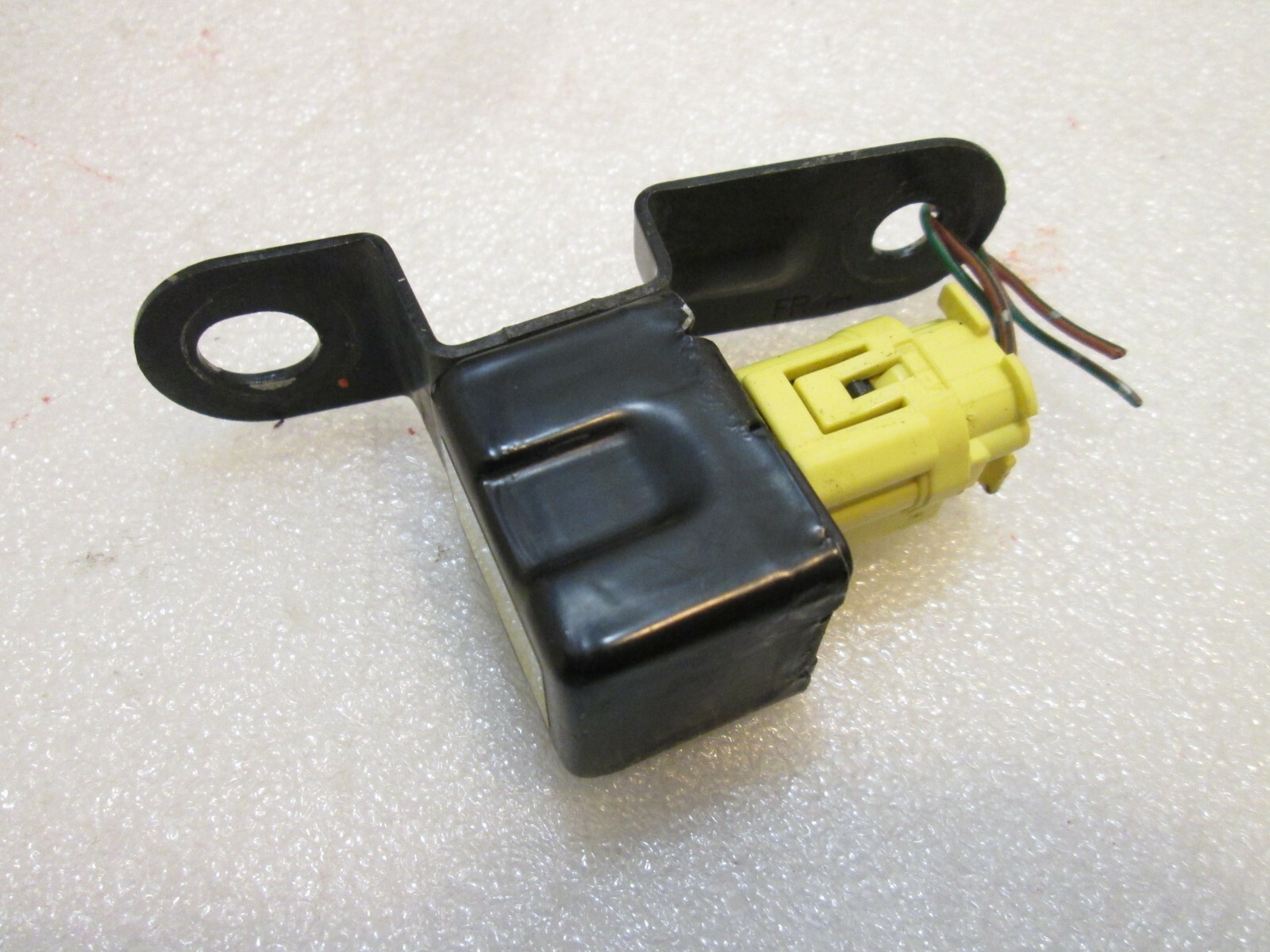 01 02 03 Toyota Prius???Hybrid DC Converter Circuit Breaker G484547010