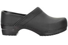 Sanita Classic Closed Clogs in Black 1201005 