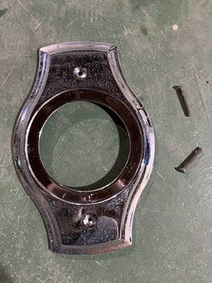 Remodeling Cover Plate for 2 and 3-Handle Tub and Showers in CHROME