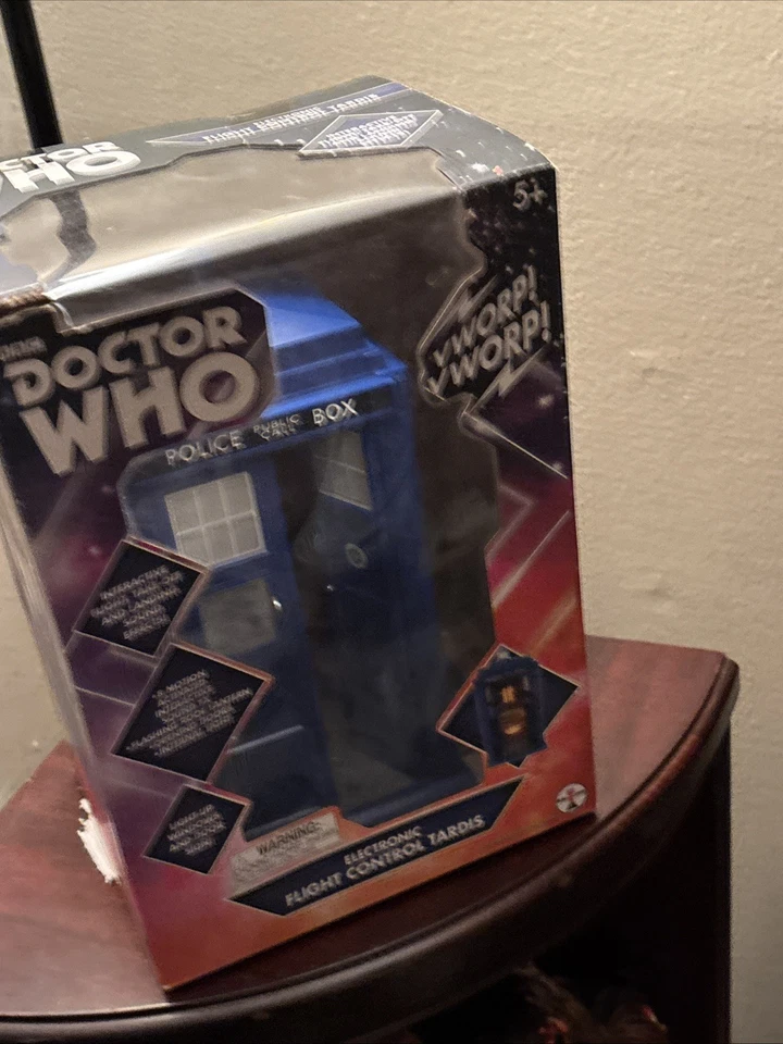 Doctor Who Tardis Electronic Flight Control with Lights and Sounds - Image 3 of 4